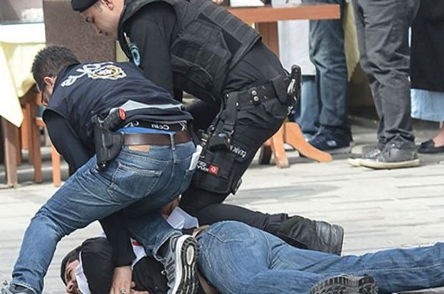 1 Mayıs gösterilerde taşkınlık çıkaran onlarca kişi gözaltına alındı